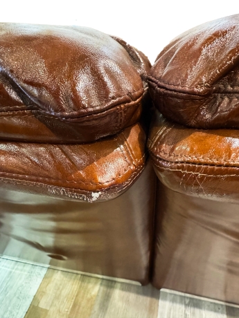 Coppia di divani in pelle, Saporiti Italia, anni ’70 image 7